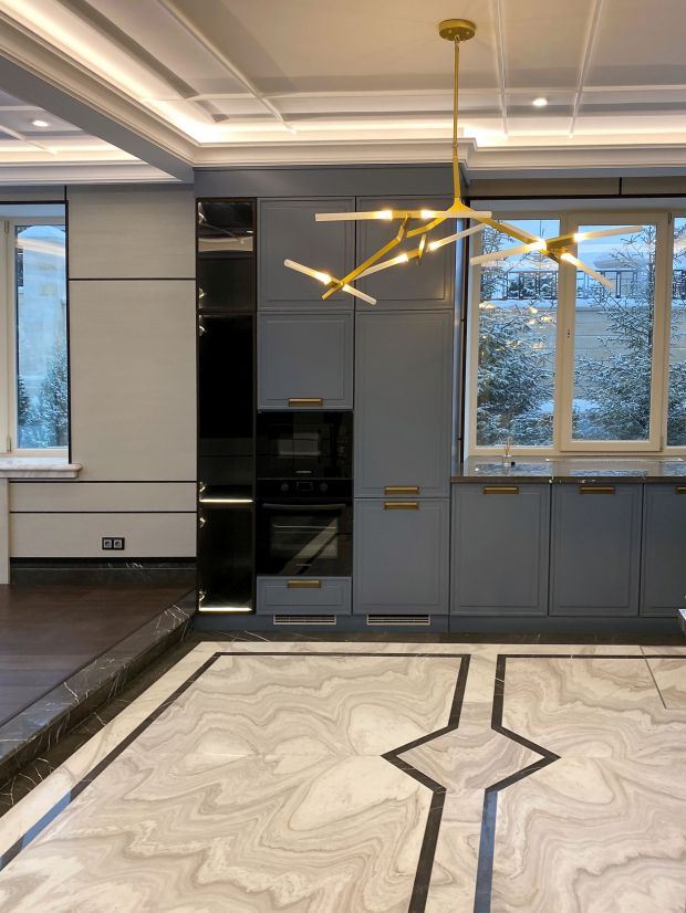 Поставновка освещения в совмещенных гостиной с кухней