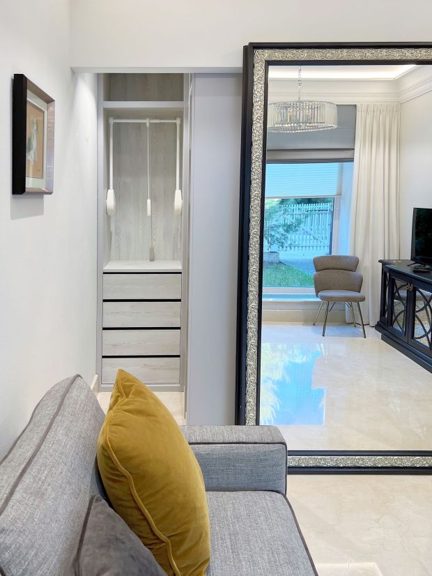 Разделение кухни с гостиной аквариумом