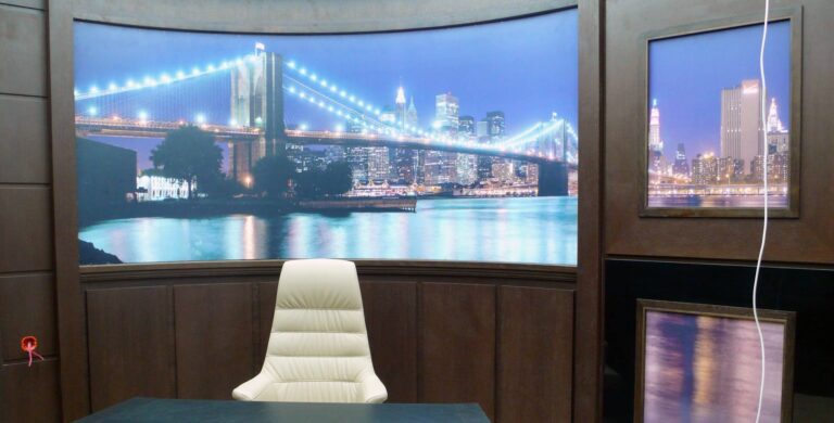 Дизайн кабинета после ремонта с темными стенами