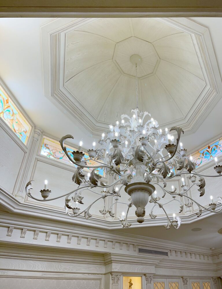 Дизайн и отделка купола пентхауса с витражами