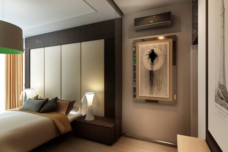 Интерьер спальни с дизайнерскими панелями за кроватью