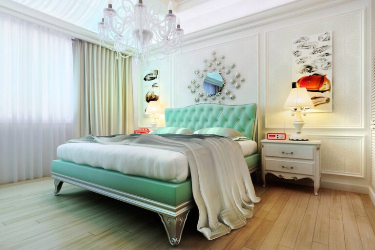 Большая изумрудная кровать в светлом дизайне детской