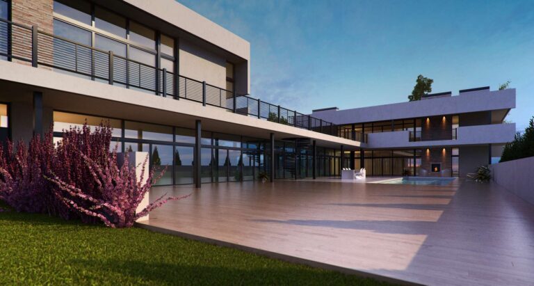 Бассейн и открытая терраса во внутреннем дворе дома