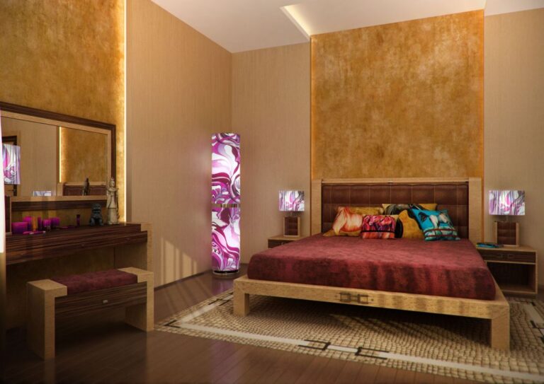 Бело-фиолетовые светильники в дизайне спальни