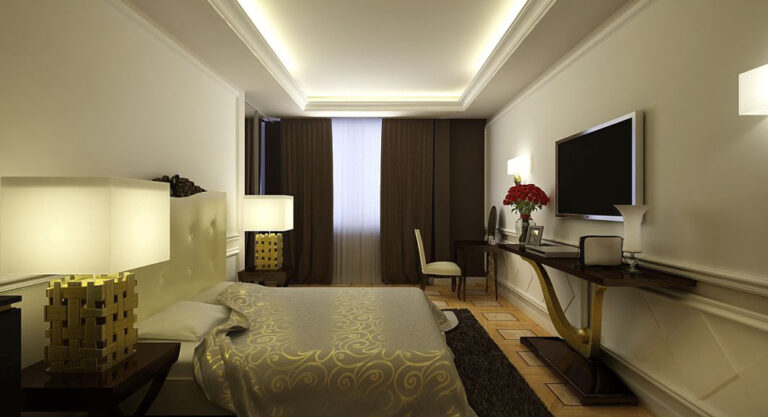 Коричневые и золотистые акценты в роскошном интерьере спальни