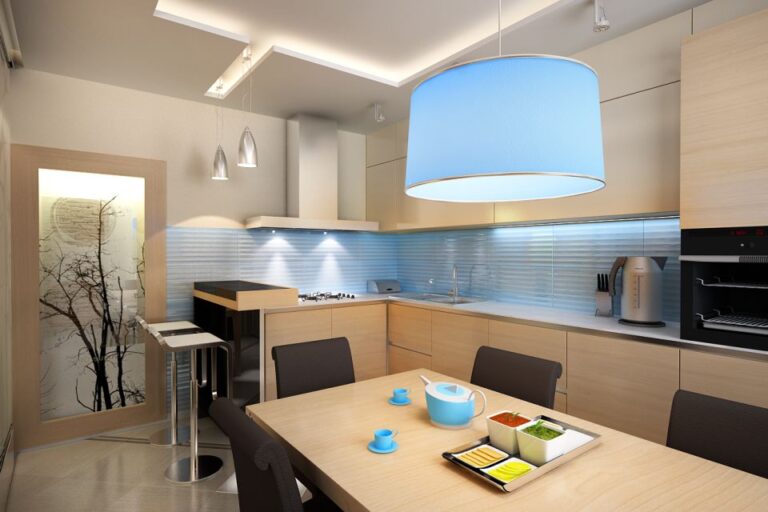 Дизайн кухни в восточных мотивах с декоративными панно