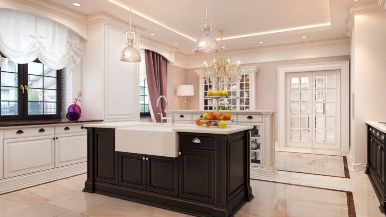 Светлая кухня в классическом стиле с темным рабочим столом-островом