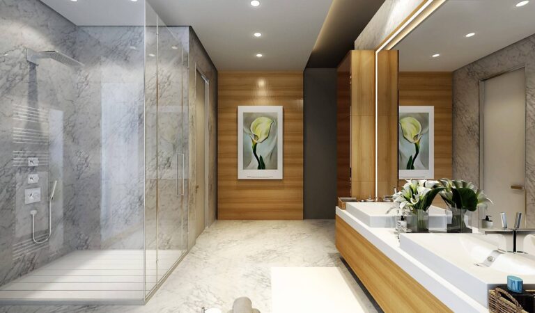 Ванная комната в отделке серым мрамором, стеклом и натуральной древесиной