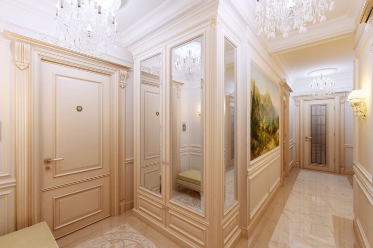 Интерьер коридора в классическом стиле со светлым шкафом