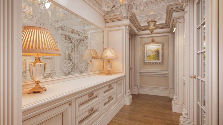 Встроенная тумба и декорированная зеркальная панель в дизайне классического коридора