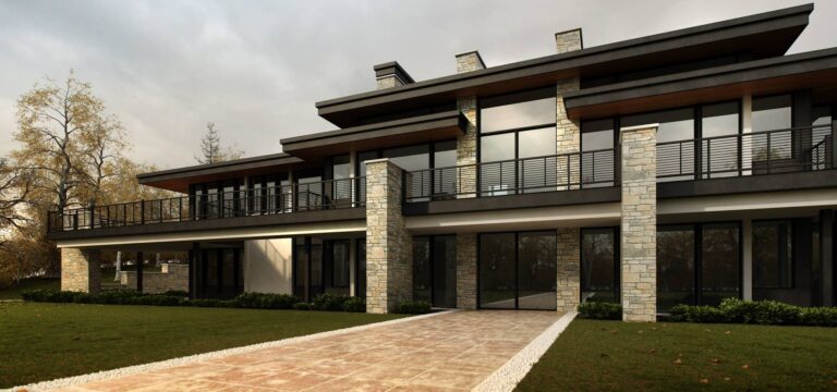 Внутренний фасад дома из природного камня с балконом, высокими окнами и колоннами