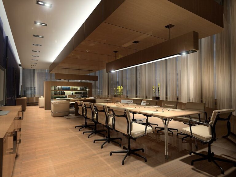 Интерьер офиса с оформлением большого кабинета