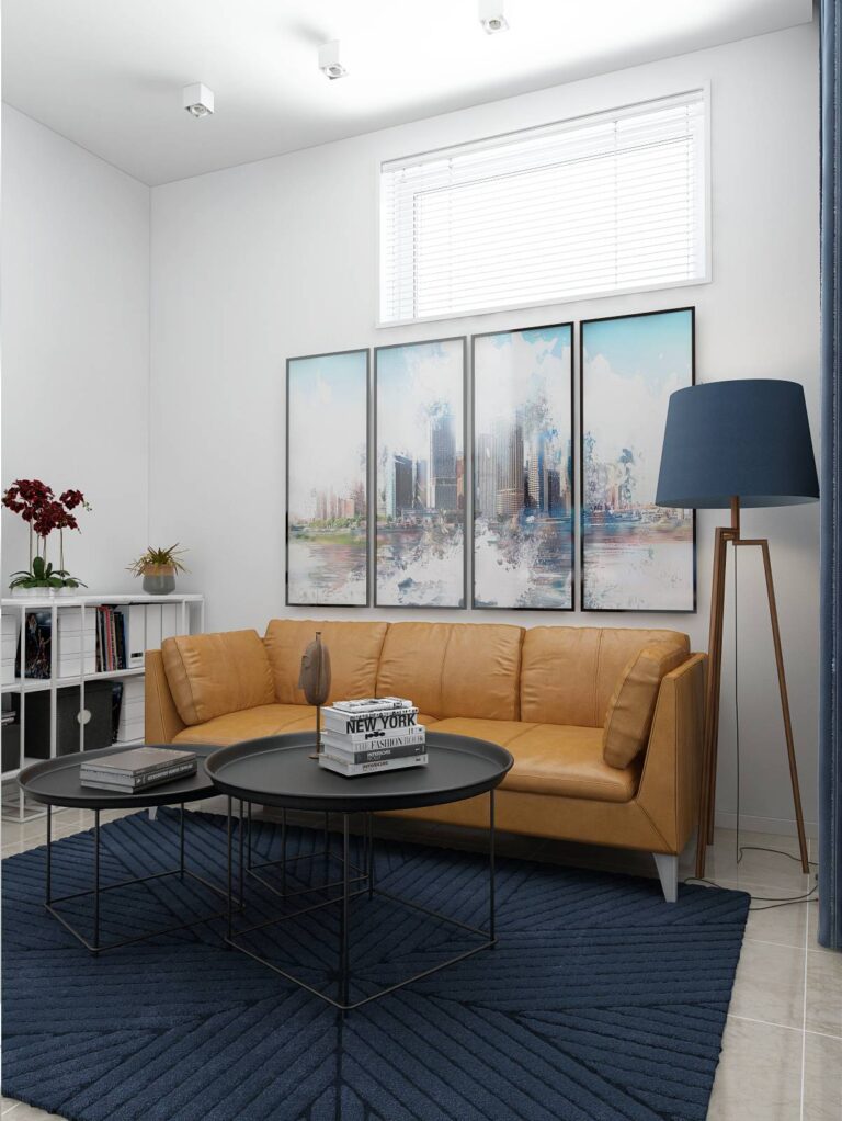 Небольшая гостиная с комфортабельным диваном в обивке из натуральной кожи орехового оттенка