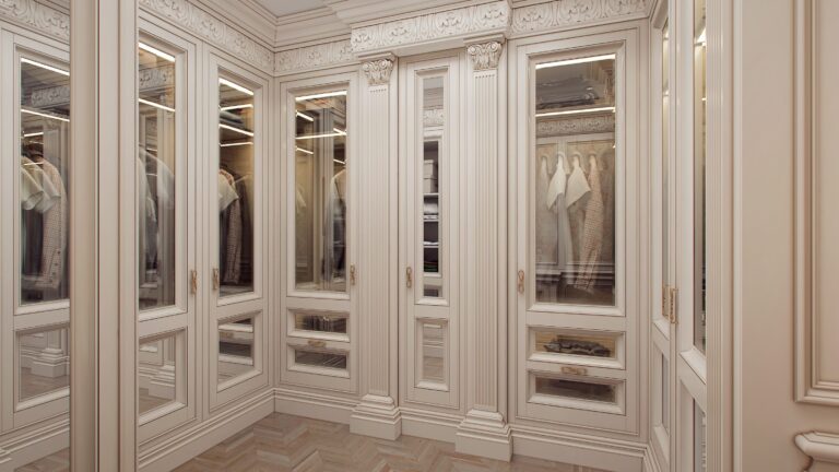 Застекленные двери и ящики в дизайне белого гардероба