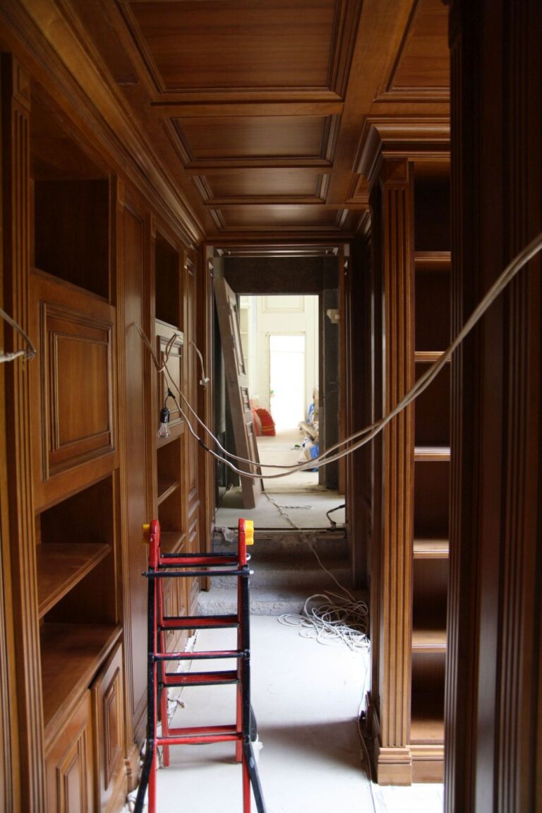 Фото ремонта дома с отделкой деревянными панелями