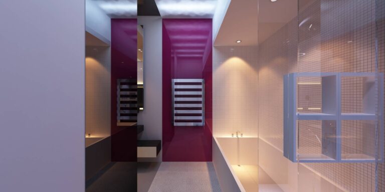 Яркие сливовые стены в оформлении светлой ванной комнаты