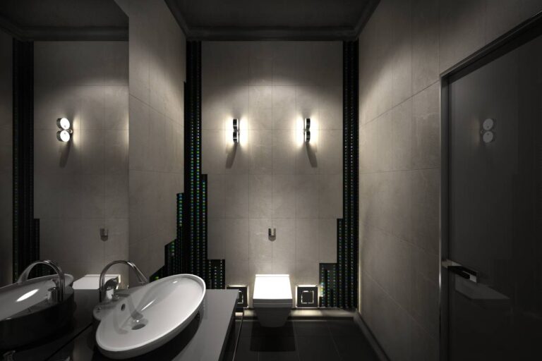 Современный интерьер ванной с хромированными овальными бра