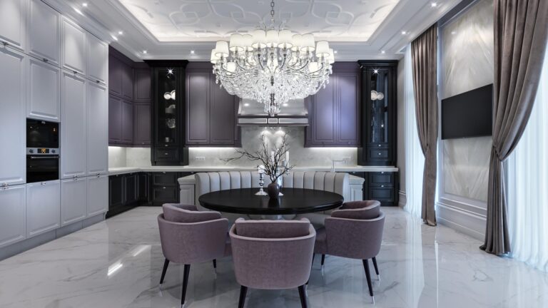 Обеденная зона в интерьере стильной кухни
