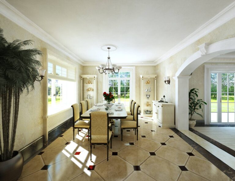 Стеклянная дверь на веранду в дизайне столовой коттеджа