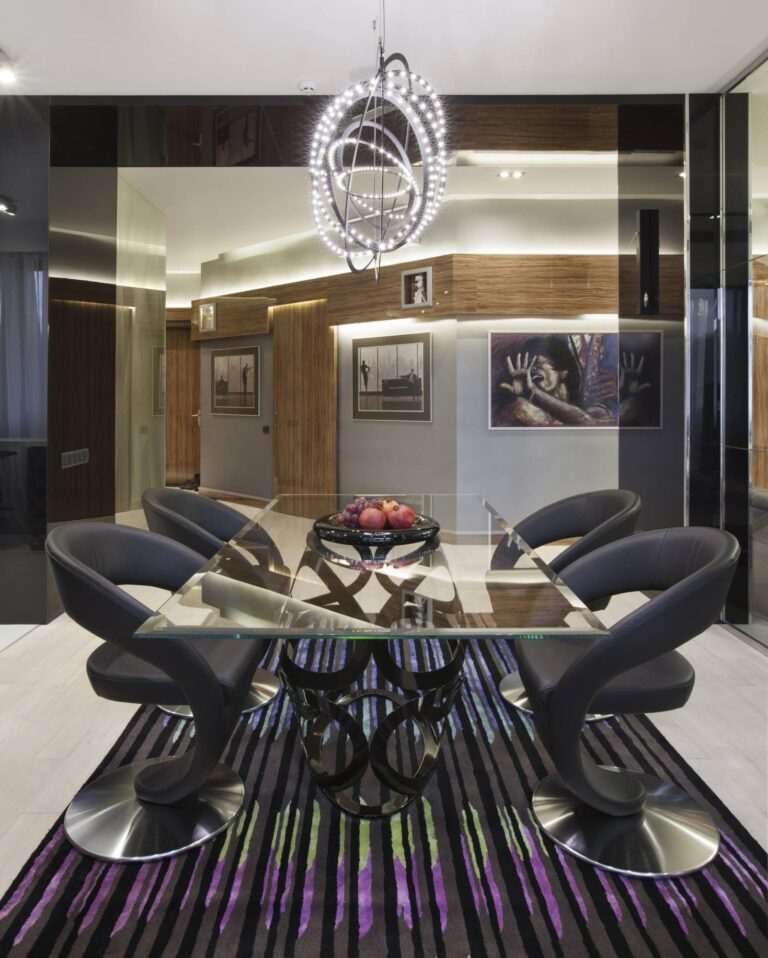 Дизайн столовой со стильной мебелью – стол и стулья