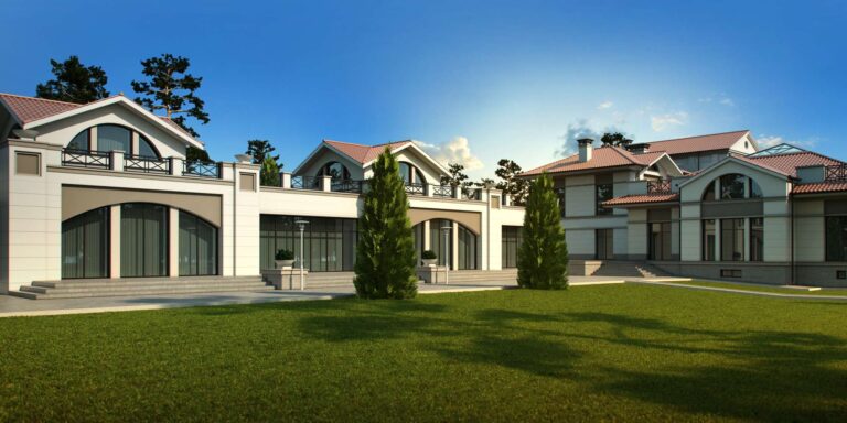 Арочные французские окна и мезонины в фасаде особняка