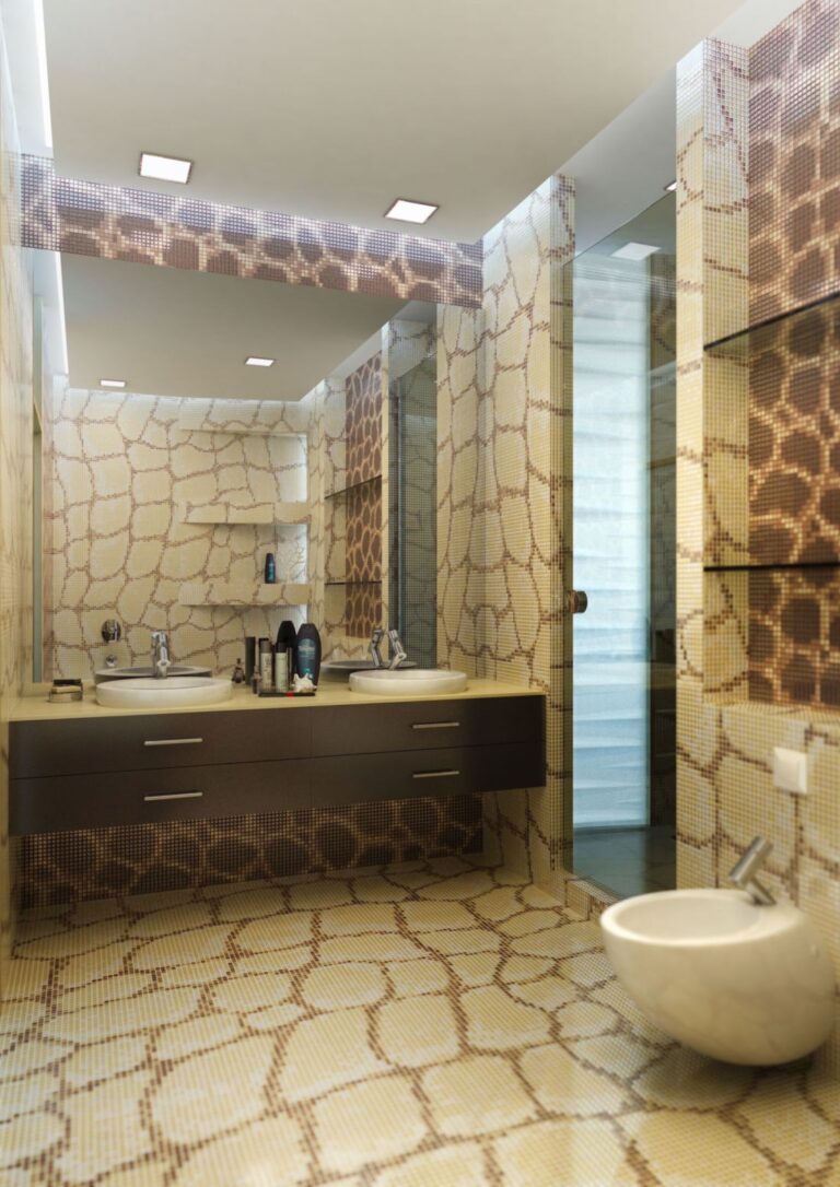 Дизайн ванной с двумя толстостенными раковинами белого цвета