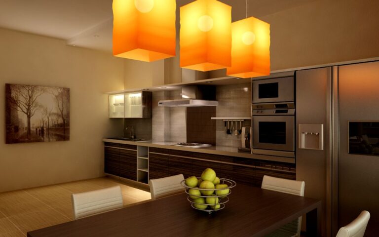 Сочетание беж и хрома в оформлении уютной кухни