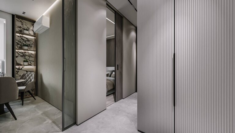 Дизайн дверей и шкафов в интерьере прихожей