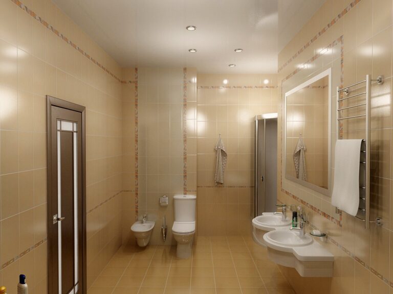 Современный дизайн кремового санузла с узорным фризом