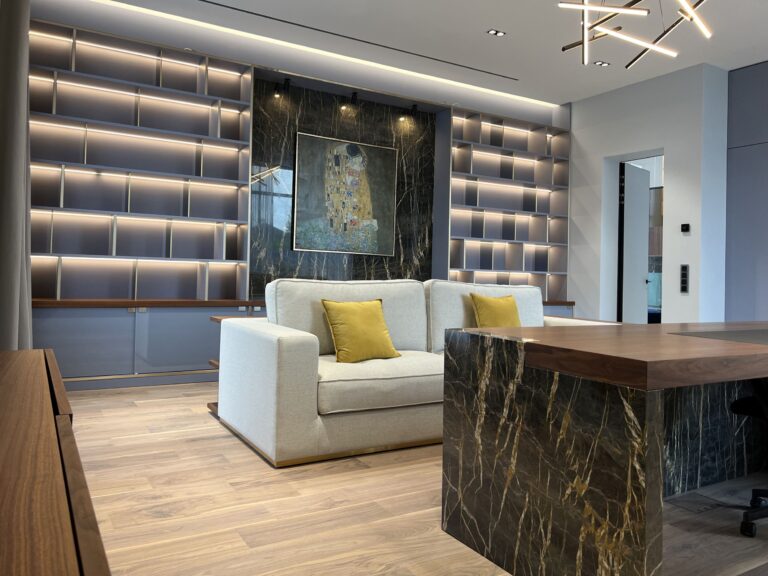 Современная отделка интерьера рабочего кабинета