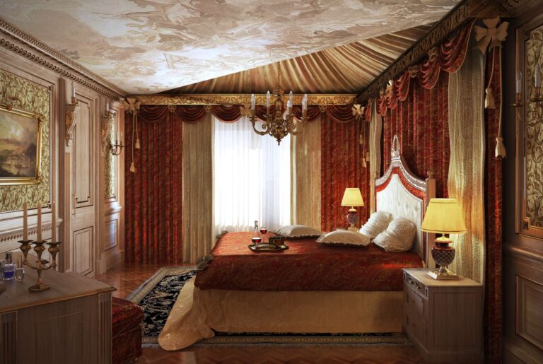 Интерьер спальни с драпировкой из благородных тканей