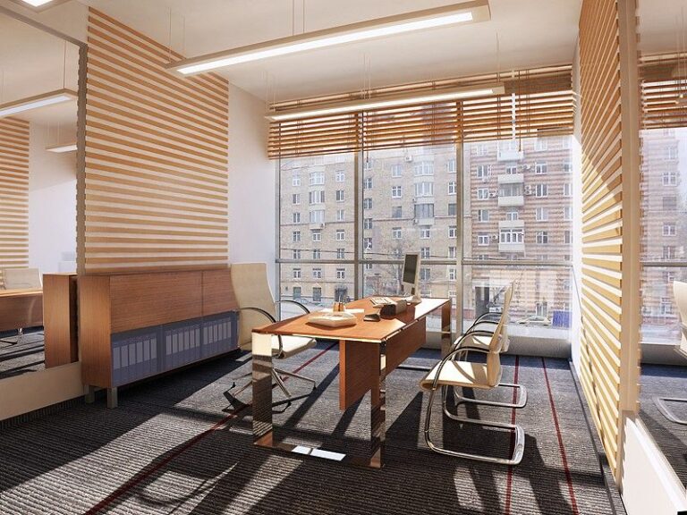 Интерьер переговорной в офисе в стиле хай-тек