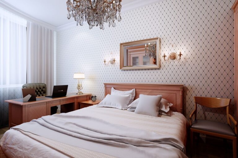 Дизайн спальни в классическом стиле с коричневым деревом