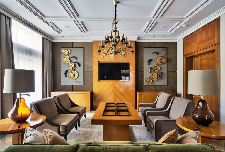 Золотисто-ореховая корпусная мебель в дизайне в гостиной