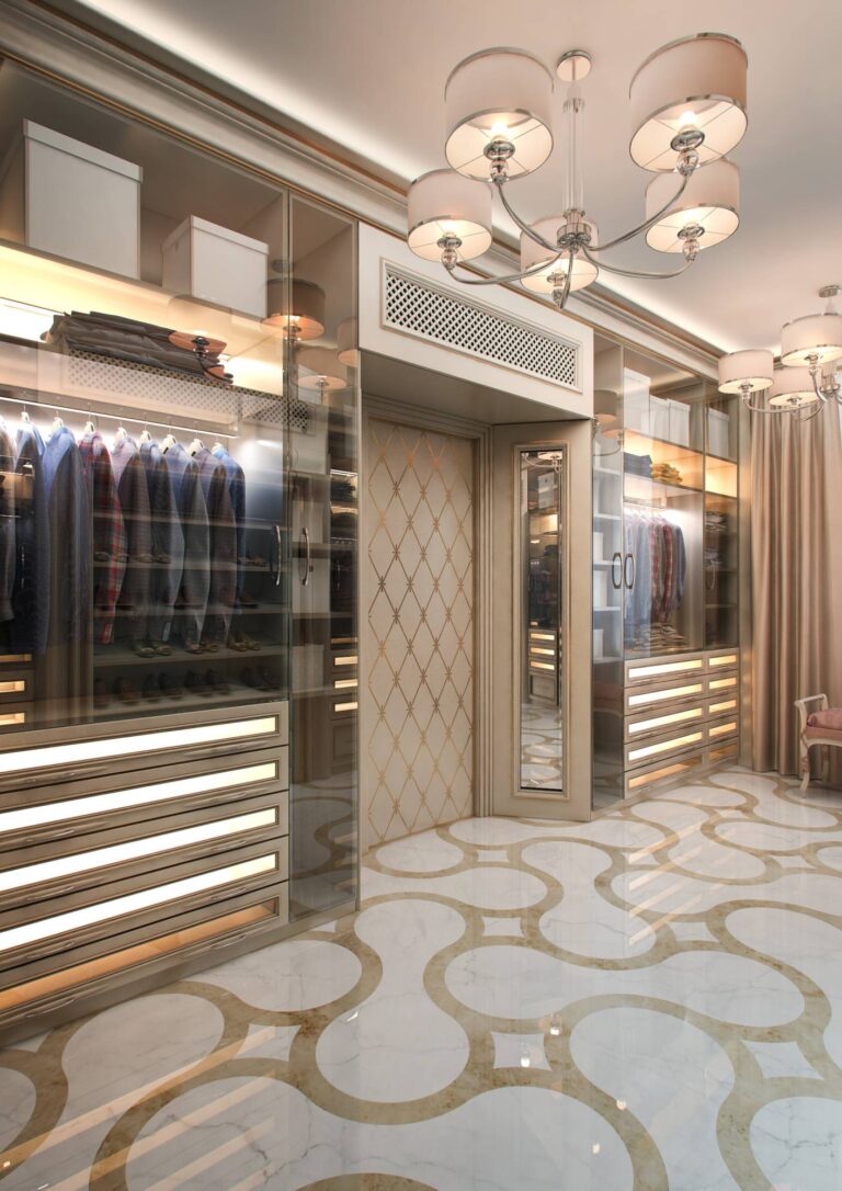 Фото мебели в просторной гардеробной комнате