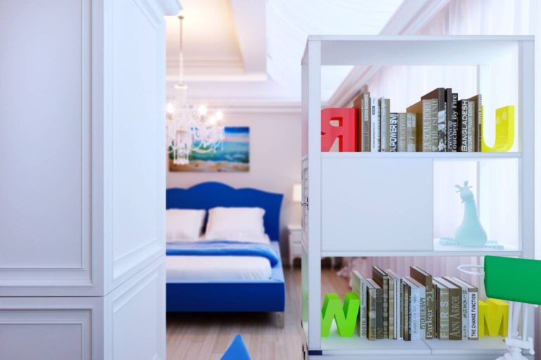 Интерьер детской с компактным шкафчиком для книг