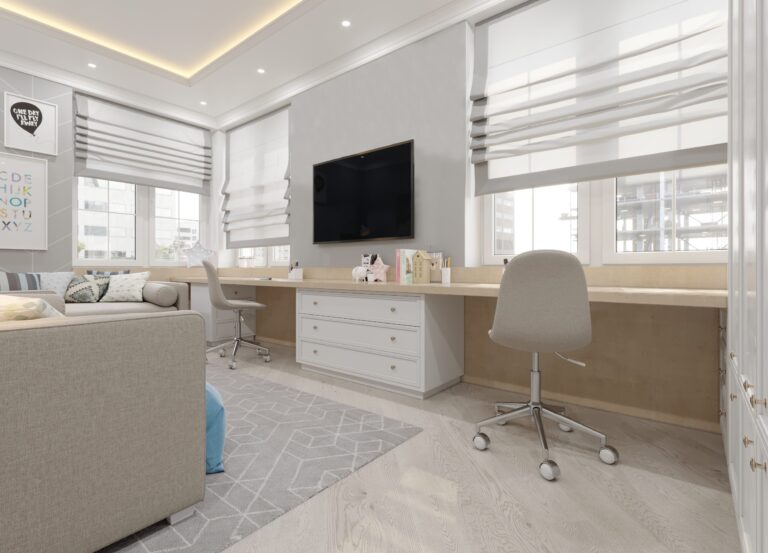 Детская комната с большим письменным столом цвета слоновой кости