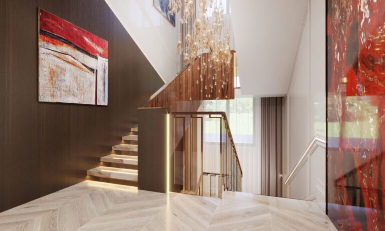 Лестничный холл с ярко-красными картинами