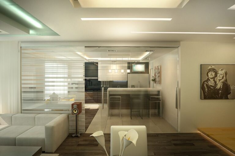 Матовые горизонтальные полосы на стеклянной стеле в дизайне столовой