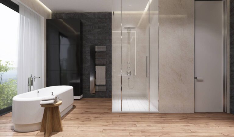 Сочетание стекла, мрамора и натуральной древесины в отделке ванной комнаты