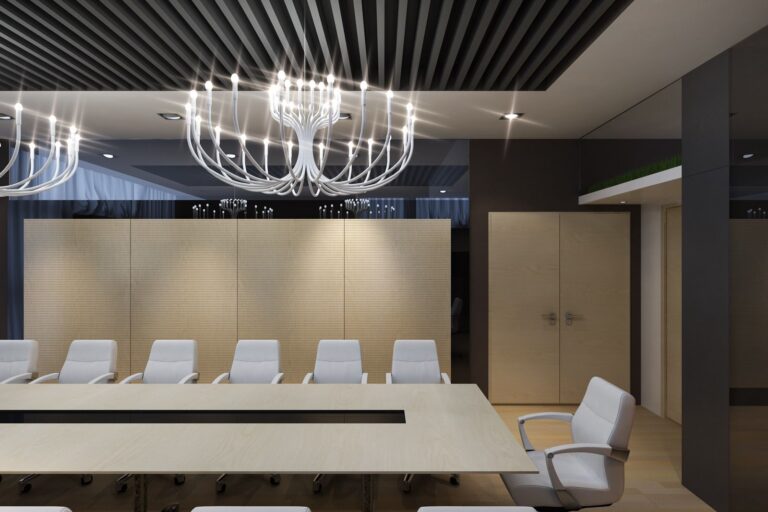 Интерьер переговорной в офисе с включенным освещением