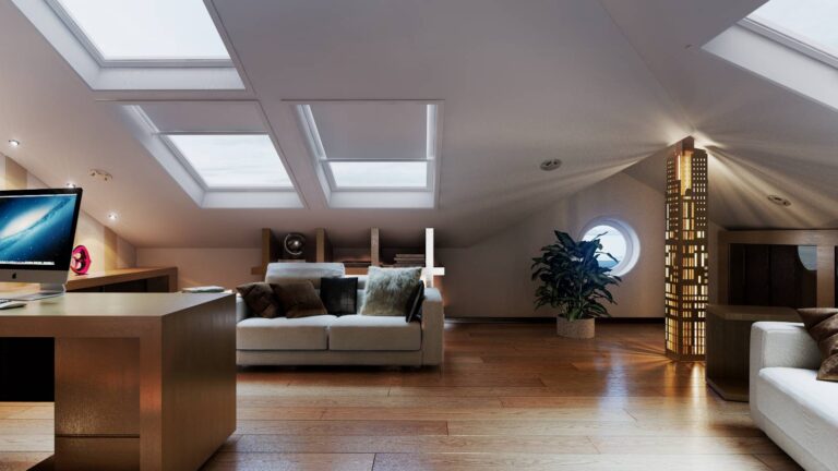 Фото интерьера кабинета на мансардном этаже