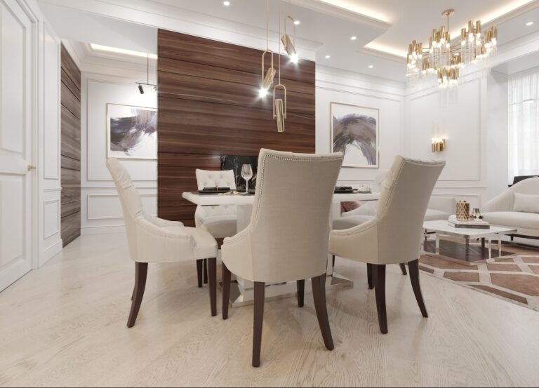 Обеденная зона со стульями цвета слоновой кости